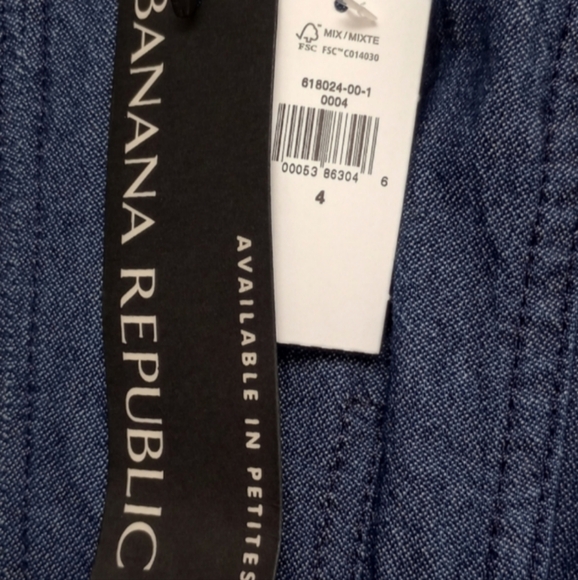 NWT Banana Republic Denim V-Neck Dress, size 4 - Picture 14 of 16